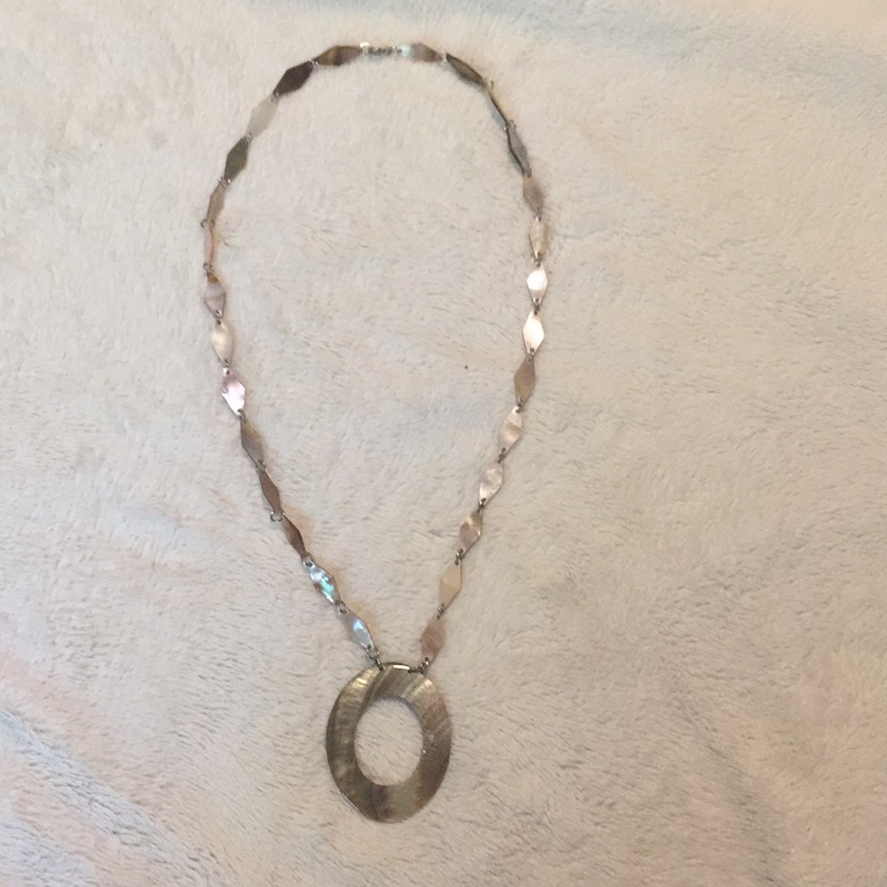 Beaded charm necklace - Picture 5 of 8
